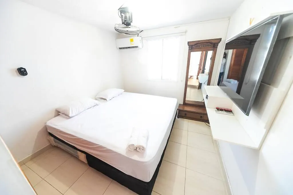 El Bendecido. Amplio Apartamento Entero Con Excelente Ubicacion Y Parqueadero Privado Gratis Las 24 Horas. Apartment Cartagena Colombia