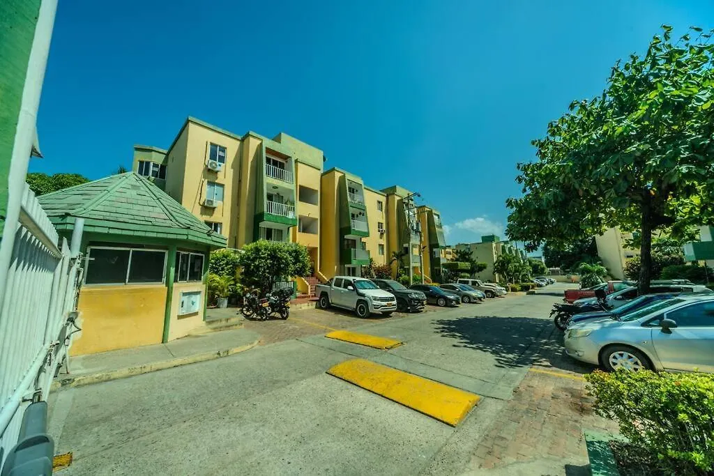 El Bendecido. Amplio Apartamento Entero Con Excelente Ubicacion Y Parqueadero Privado Gratis Las 24 Horas. Apartment Cartagena