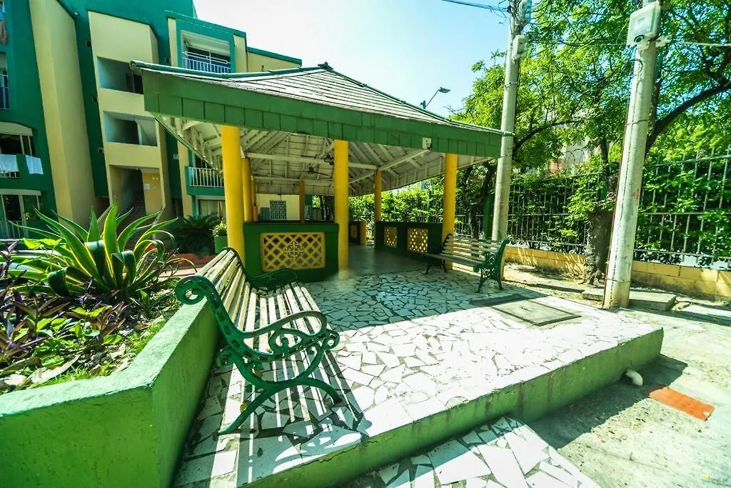 El Bendecido. Amplio Apartamento Entero Con Excelente Ubicacion Y Parqueadero Privado Gratis Las 24 Horas. Apartment Cartagena