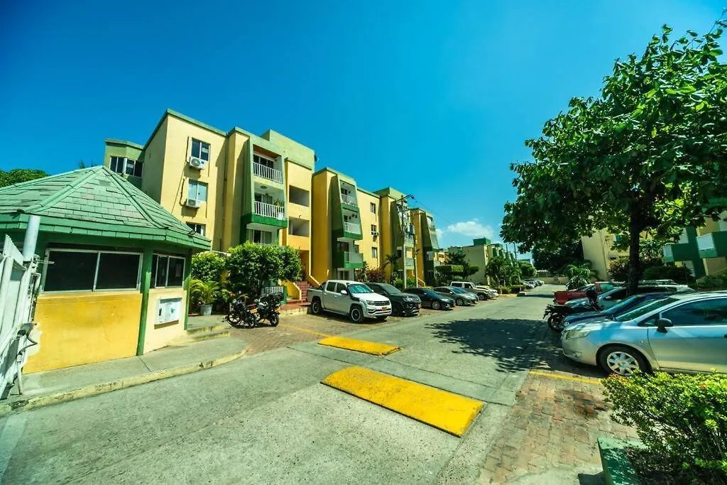 El Bendecido. Amplio Apartamento Entero Con Excelente Ubicacion Y Parqueadero Privado Gratis Las 24 Horas. Apartment Cartagena