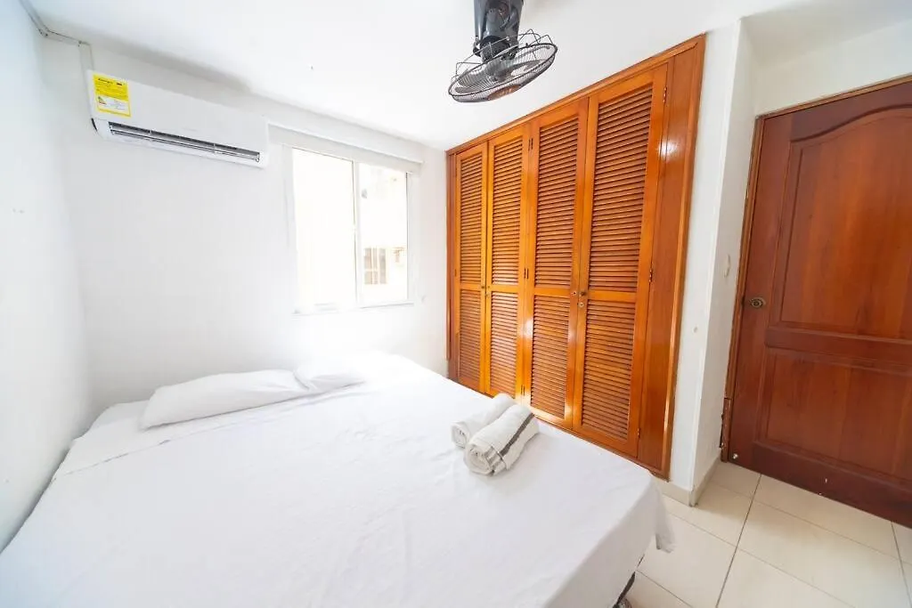 El Bendecido. Amplio Apartamento Entero Con Excelente Ubicacion Y Parqueadero Privado Gratis Las 24 Horas. Daire Cartagena 0*,