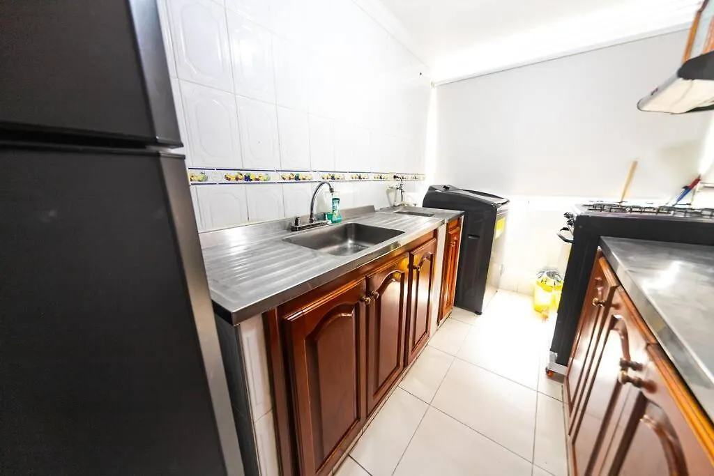 El Bendecido. Amplio Apartamento Entero Con Excelente Ubicacion Y Parqueadero Privado Gratis Las 24 Horas. Daire Cartagena Kolombiya