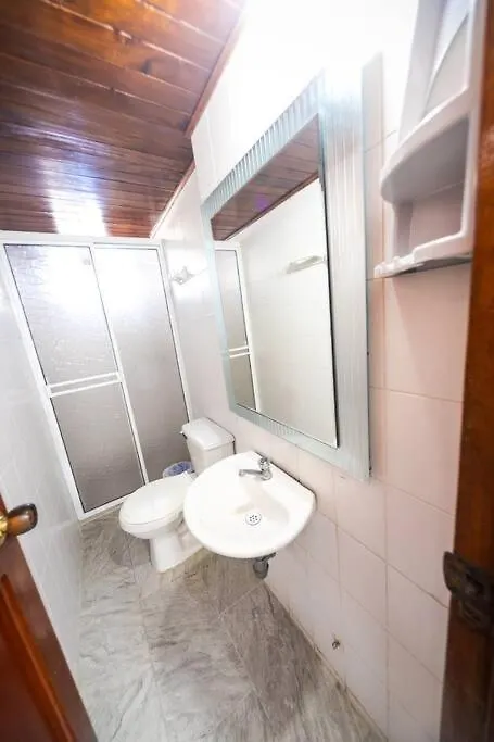 El Bendecido. Amplio Apartamento Entero Con Excelente Ubicacion Y Parqueadero Privado Gratis Las 24 Horas. Daire Cartagena