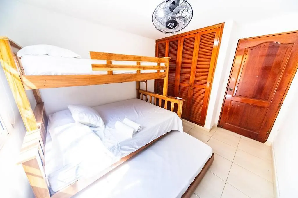 El Bendecido. Amplio Apartamento Entero Con Excelente Ubicacion Y Parqueadero Privado Gratis Las 24 Horas. Daire Cartagena Kolombiya