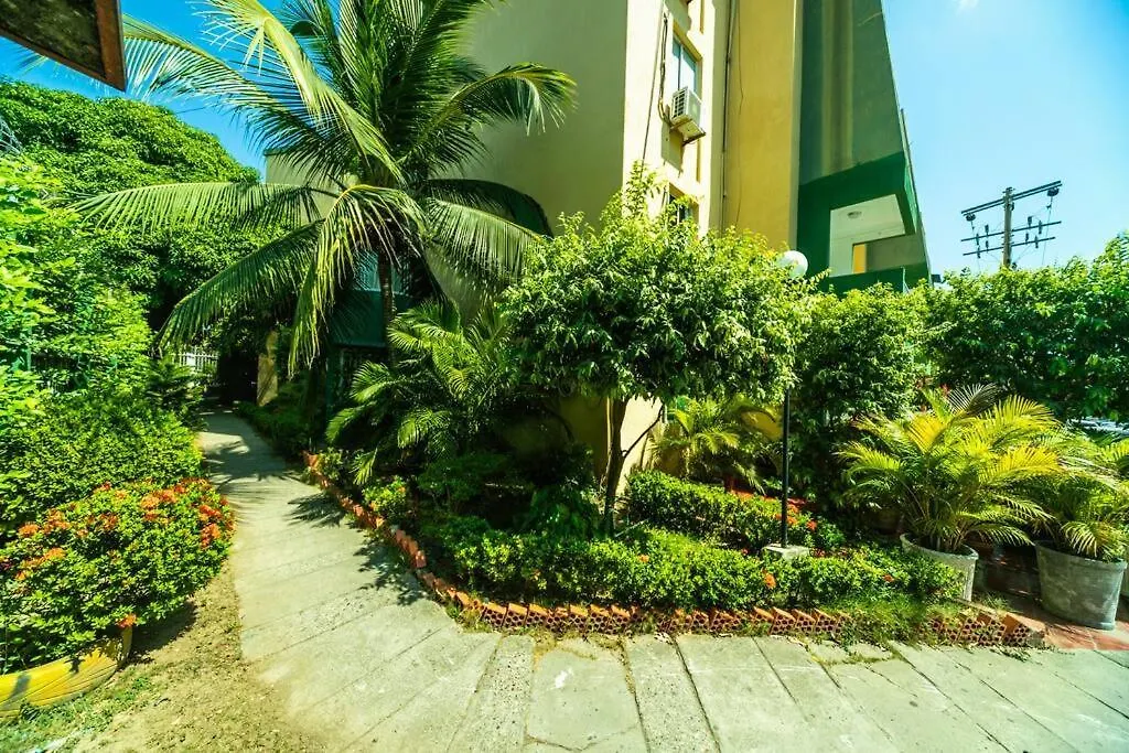 El Bendecido. Amplio Apartamento Entero Con Excelente Ubicacion Y Parqueadero Privado Gratis Las 24 Horas. Daire Cartagena