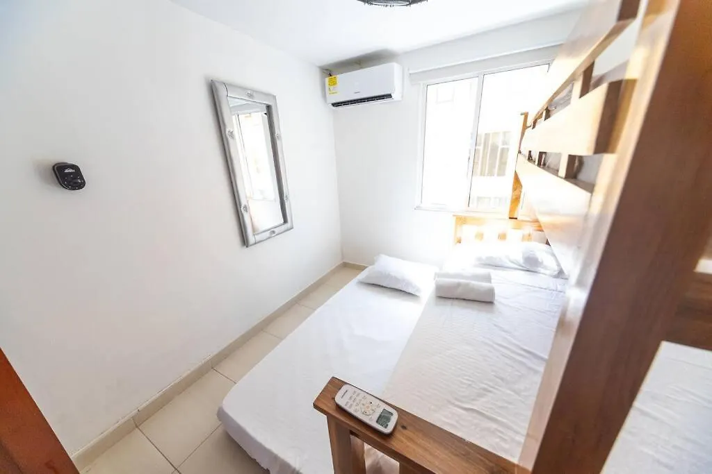 El Bendecido. Amplio Apartamento Entero Con Excelente Ubicacion Y Parqueadero Privado Gratis Las 24 Horas. Daire Cartagena 0*,