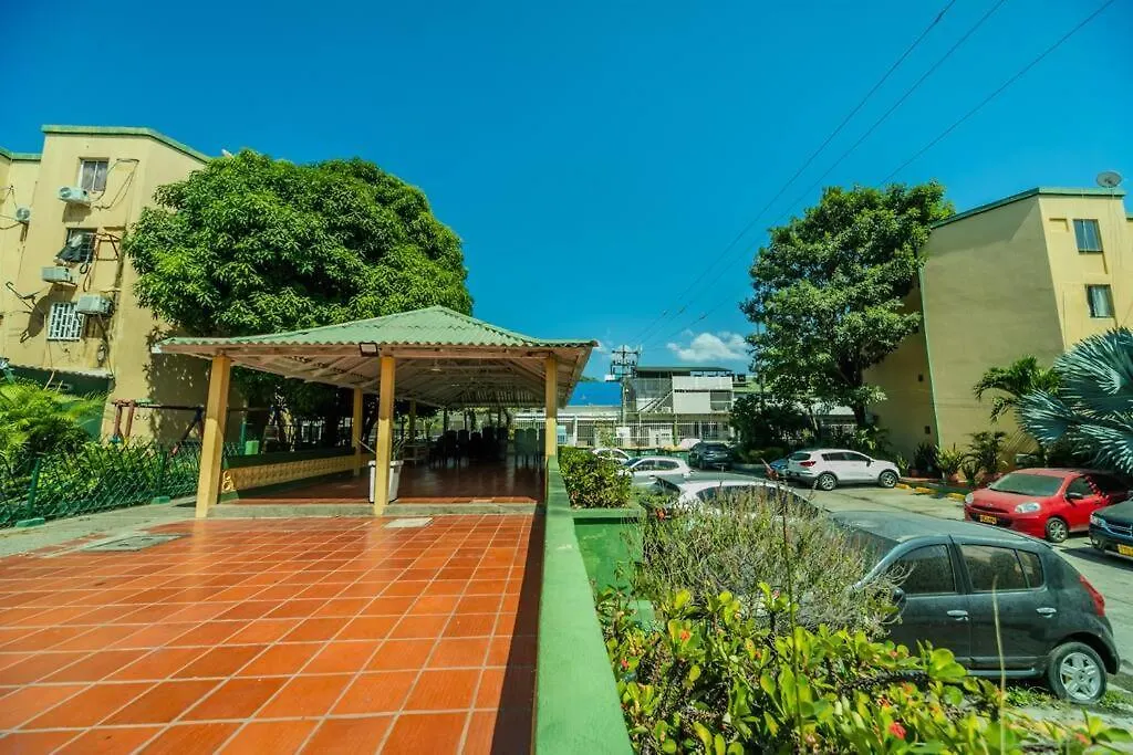 El Bendecido. Amplio Apartamento Entero Con Excelente Ubicacion Y Parqueadero Privado Gratis Las 24 Horas. Daire Cartagena Kolombiya